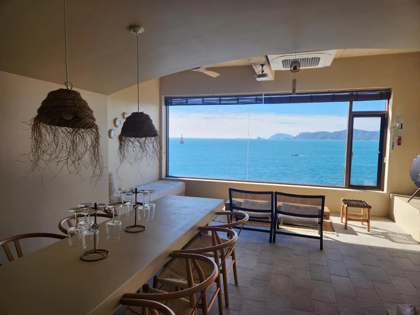 Banwol Poolvilla Busan Holiday home